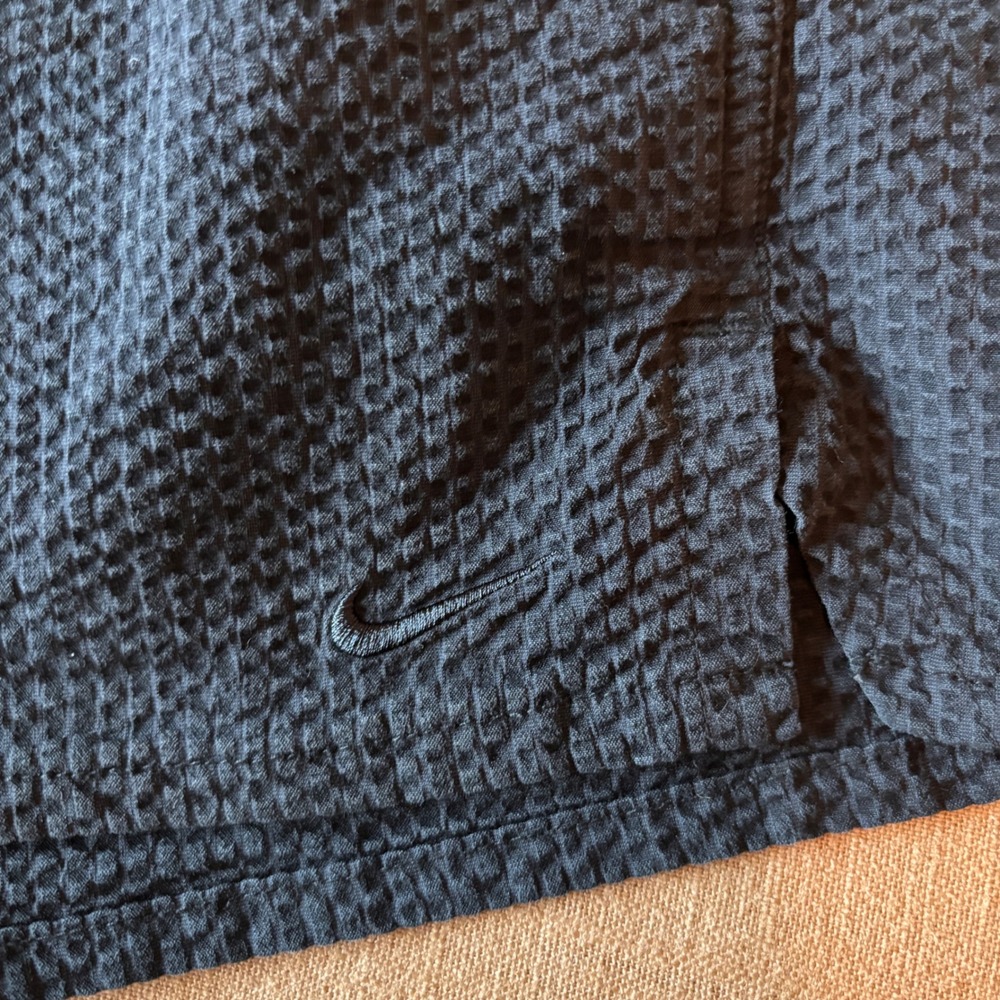 Nike Shorts Dri-FIT Seersucker Size M Waffle Texture Black Athleisure Gorpcore - Picture 4 of 7